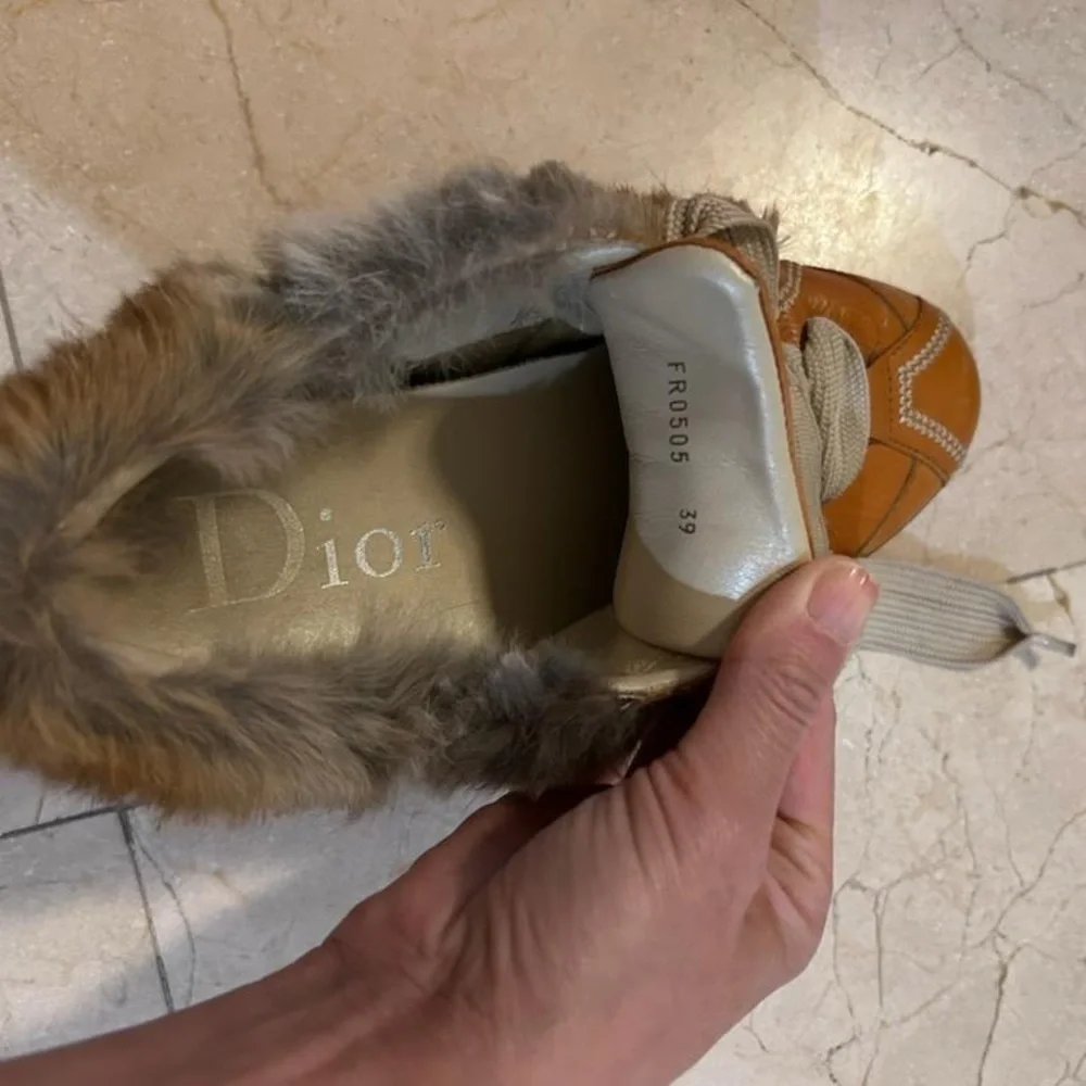 Dior fur & suede sneakers - Picture 4 of 7